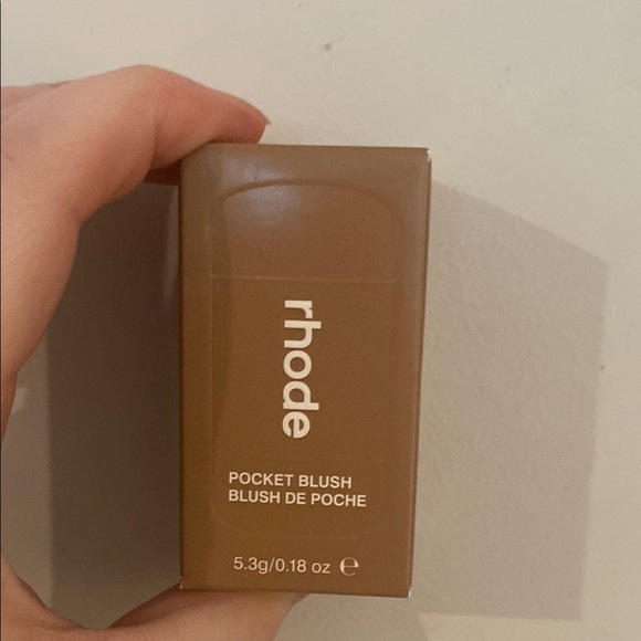 RHODE juice box Blush Compact - Picture 2 of 2